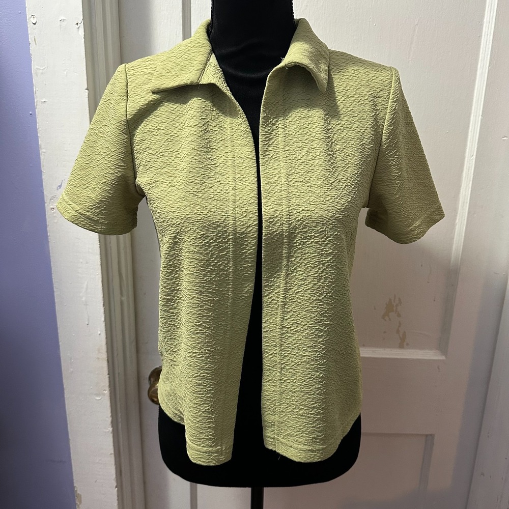Petite Focus Vintage Green Short Sleeve Cardigan in 8P
